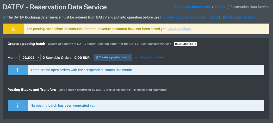 Screenshot: Page "Buchungsdatenservice" with month selection and the preview of the orders (date, order number, invoice number, customer, country, channel, gross, postings, document, note)